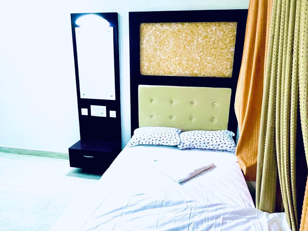 מלון Changanācheri Bassac Residency מראה חיצוני תמונה